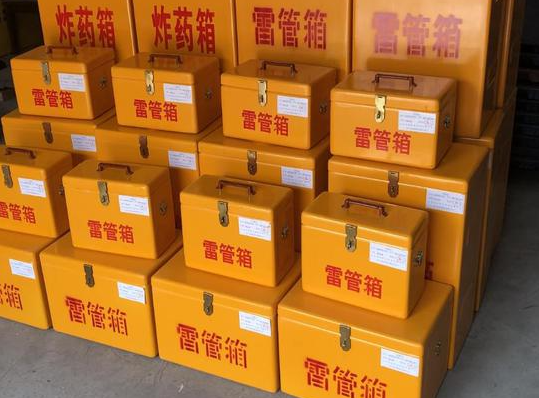 衡东玻璃钢雷管箱的使用寿命一般是多少？
